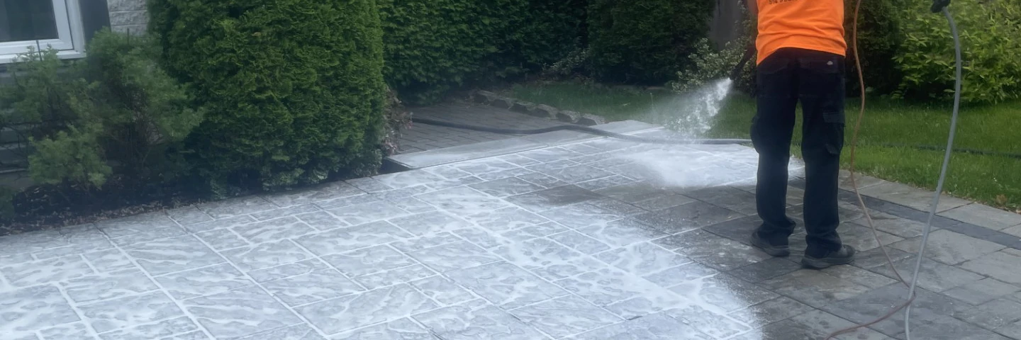 Scellant entretien réparation nettoyage pavé uni rive-sud Montréal